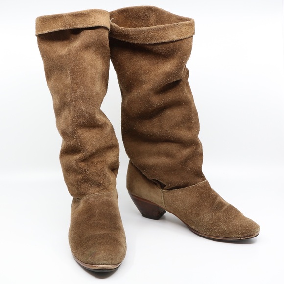 Vintage Shoes - Vintage 70s Tan Suede Slouchy PUSS IN BOOTS